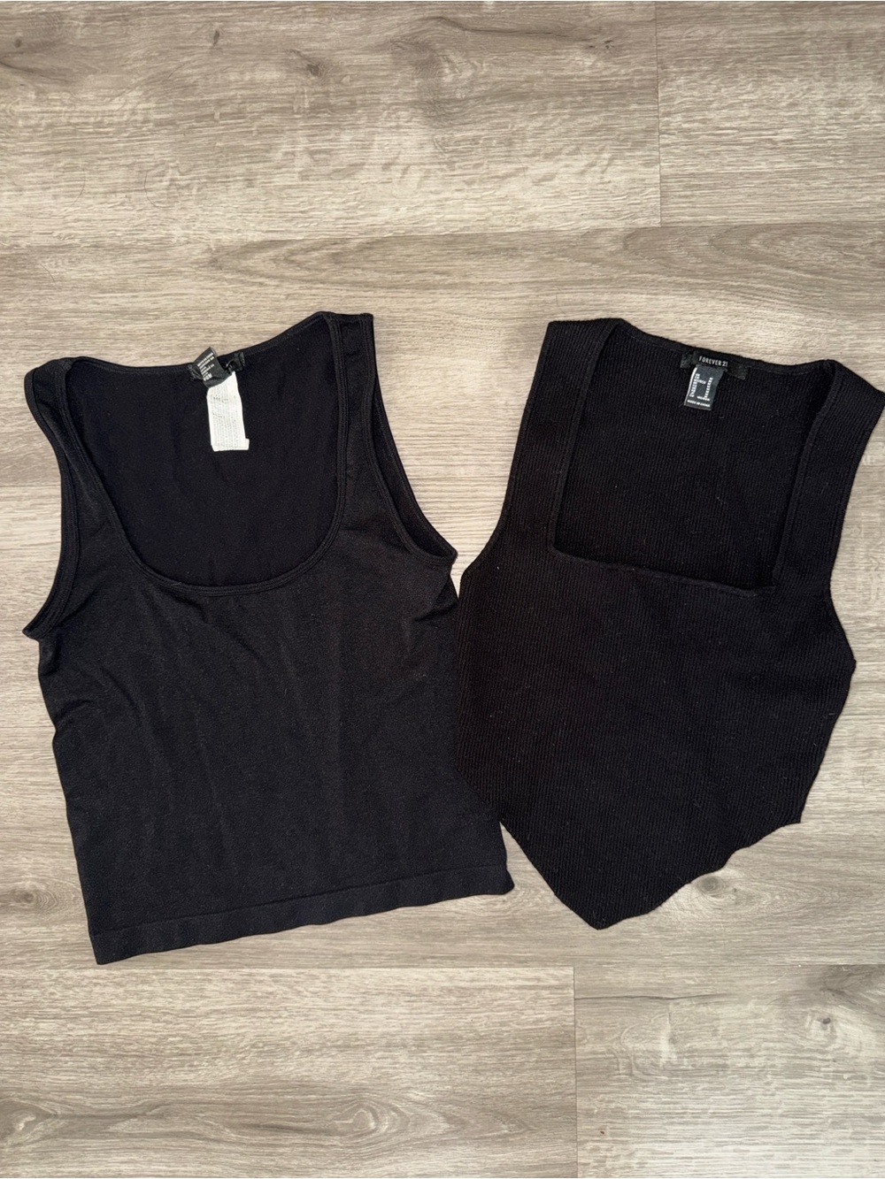 💜Firm Price💜NWOT forever 21 tank top M size